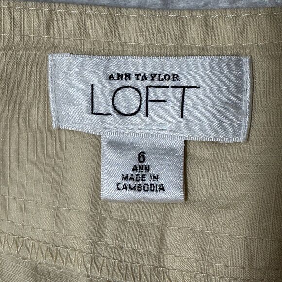 Ann Taylor LOFT Women's 6 (30x25) Capri Flat Front Pants Lightweight Cream - Picture 4 of 12